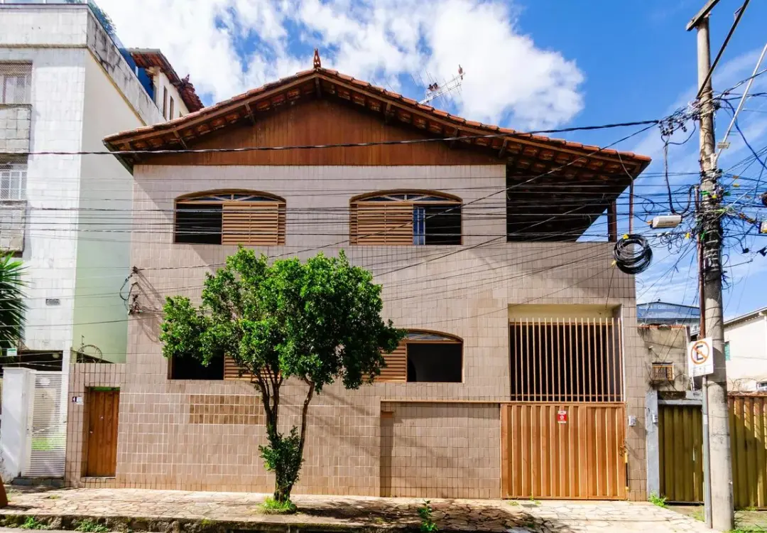 Casa 5 quartos no Padre Eustáquio — Padre Eustáquio