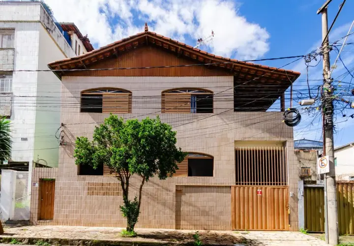 Casa 5 quartos no Padre Eustáquio — Padre Eustáquio