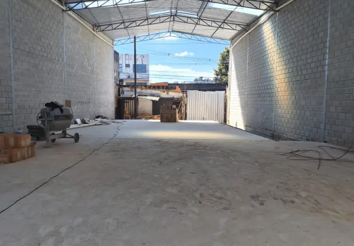 Foto 2 de Galpão 300 m² no Alípio de Melo — Alípio de Melo, Belo Horizonte