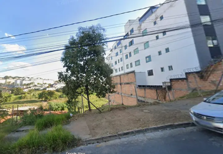 Lote 480 m² no Bairro Cabral, Contagem — Cabral
