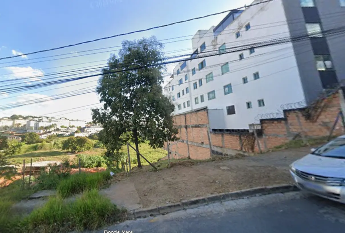 Lote 480 m² no Bairro Cabral, Contagem — Cabral, Contagem